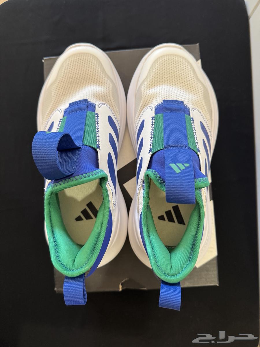 Adidas boys' boots ((new, unused)) size 3364468738680577111