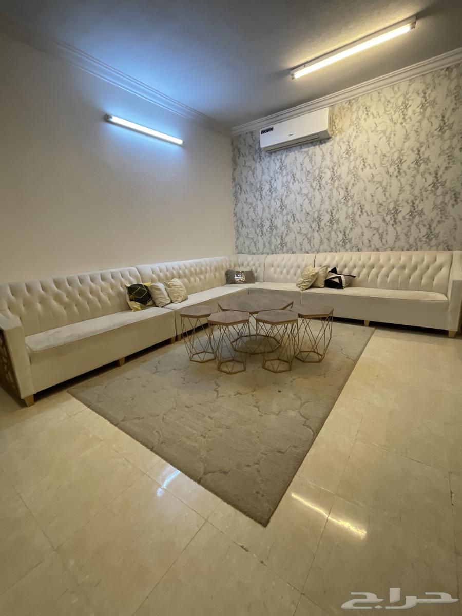 كنب زاويه لون ابيض64470045923971110