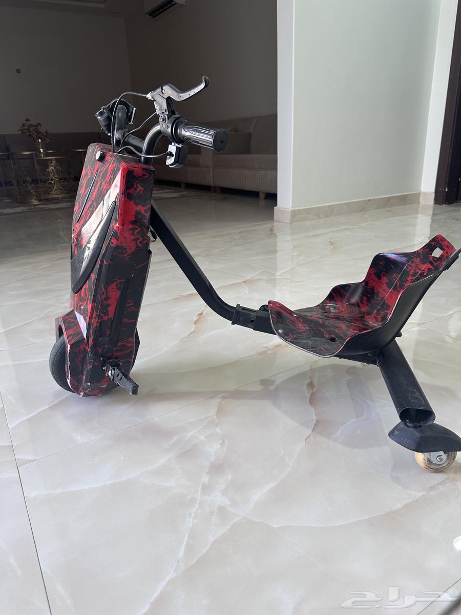 Excellent condition scooter, bought for 470, I want 350 after one month of use64466849869697112