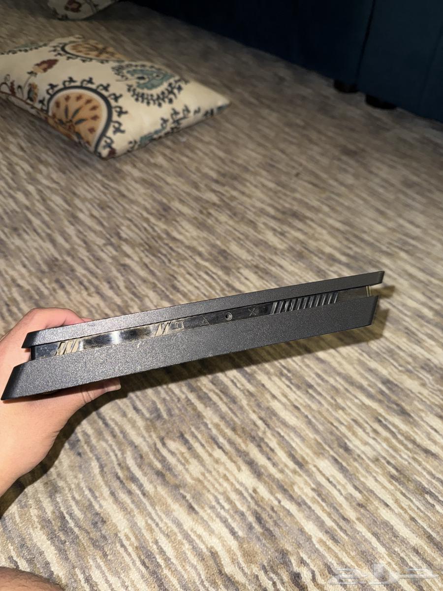 Sony 4 for sale, not maintained, no hand, not maintained64465409525889113