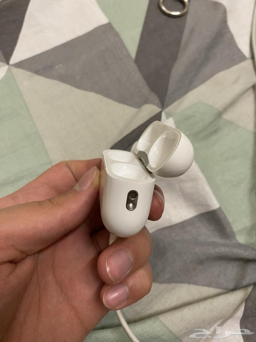 علبة ايربودز 2 برو64464520702595110