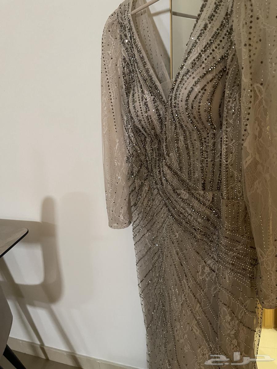 My queen's dress, worn only once, brand new64468204071553112