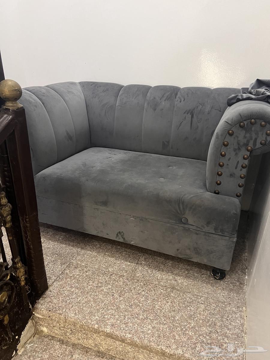 قطعتين كنب للبيع64465465423107110