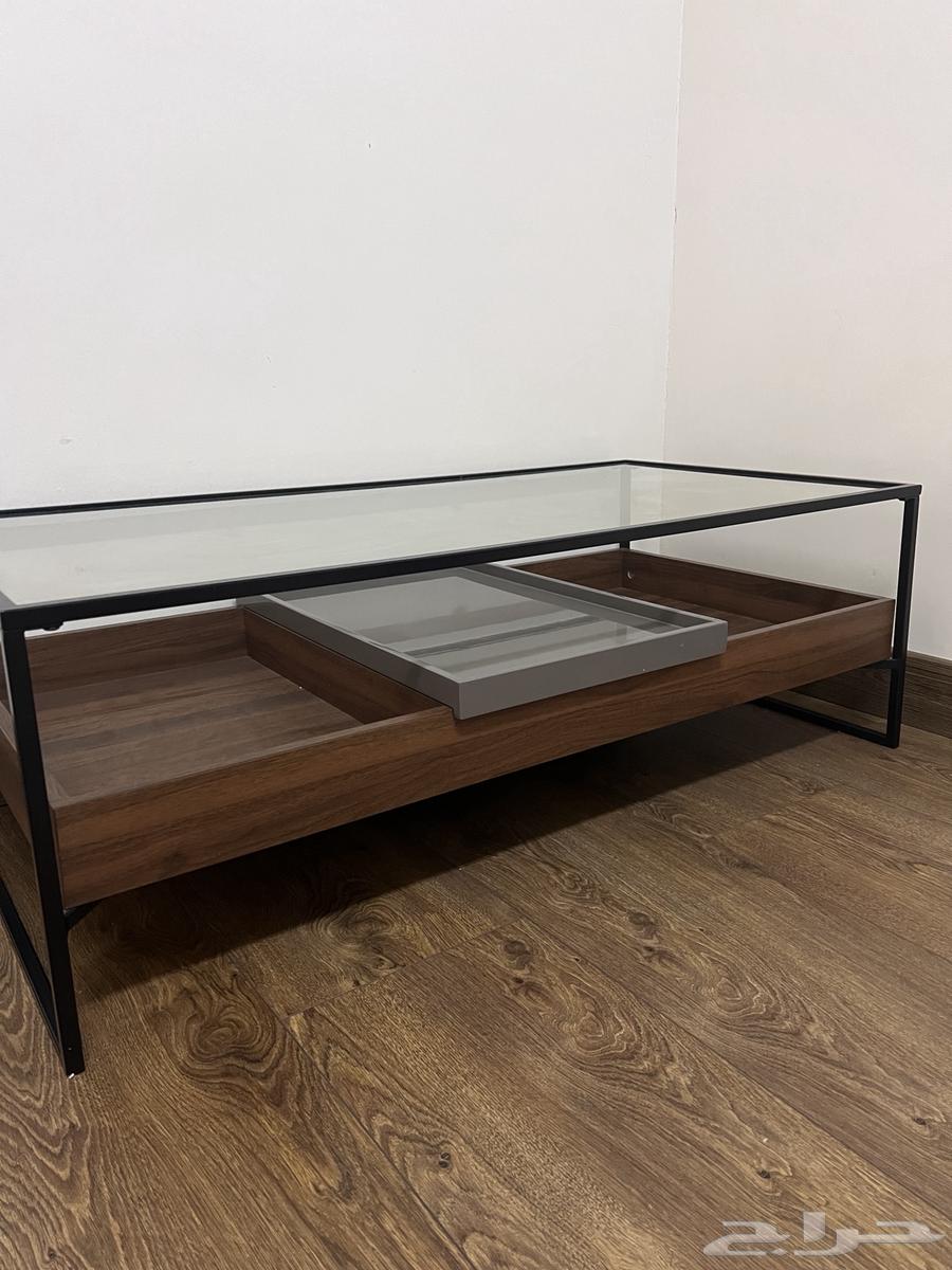 طاولات استخدام نظيف للبيع المستعجل الثنتين ب 100064464959285507110