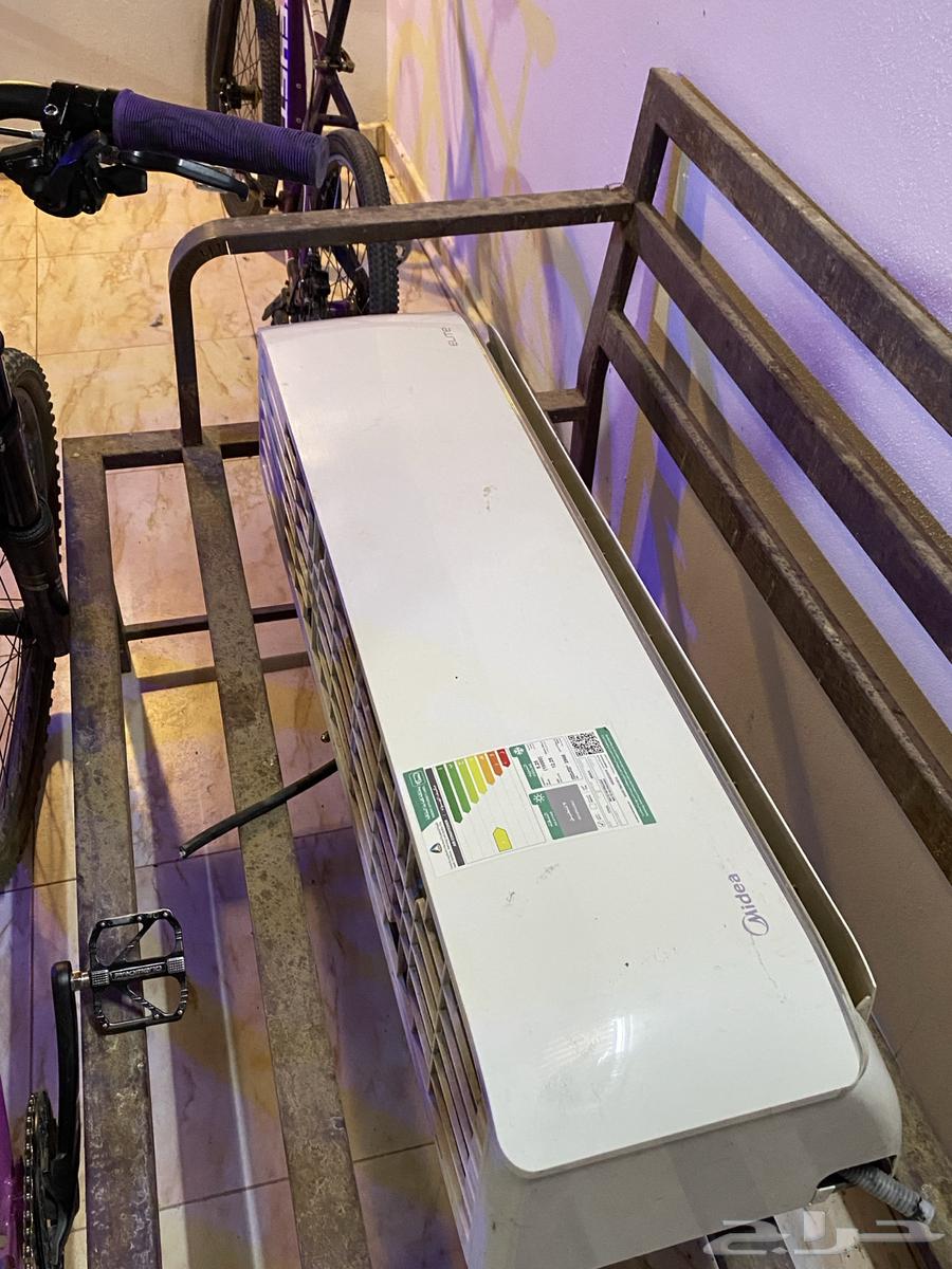 Clean split air conditioner used for one year64465254616323111