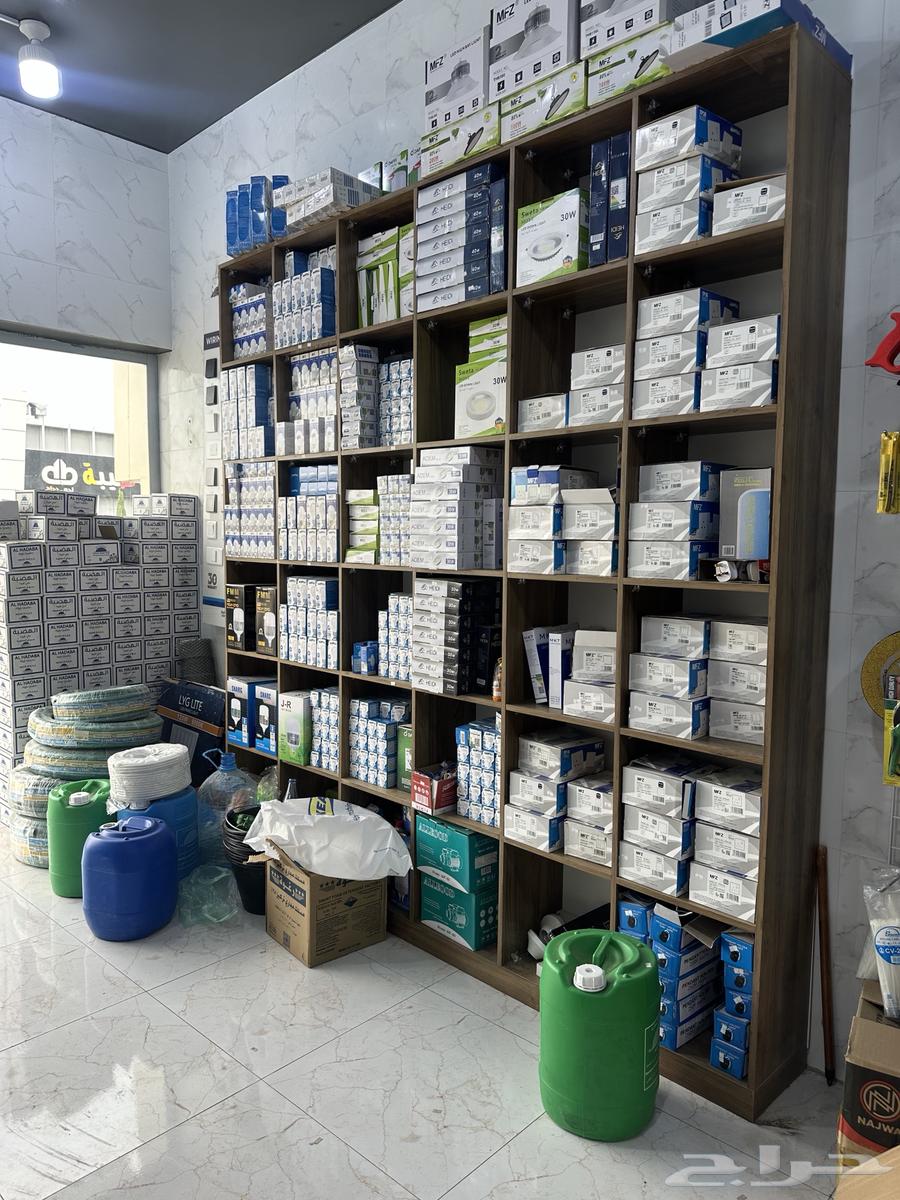Plumbing, electrical, and building materials shop for rent in Al-Wadiyan64142980223874113