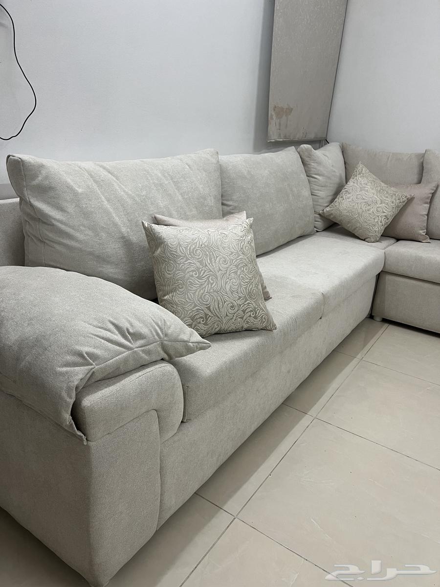 New unused sofa64471116163842113