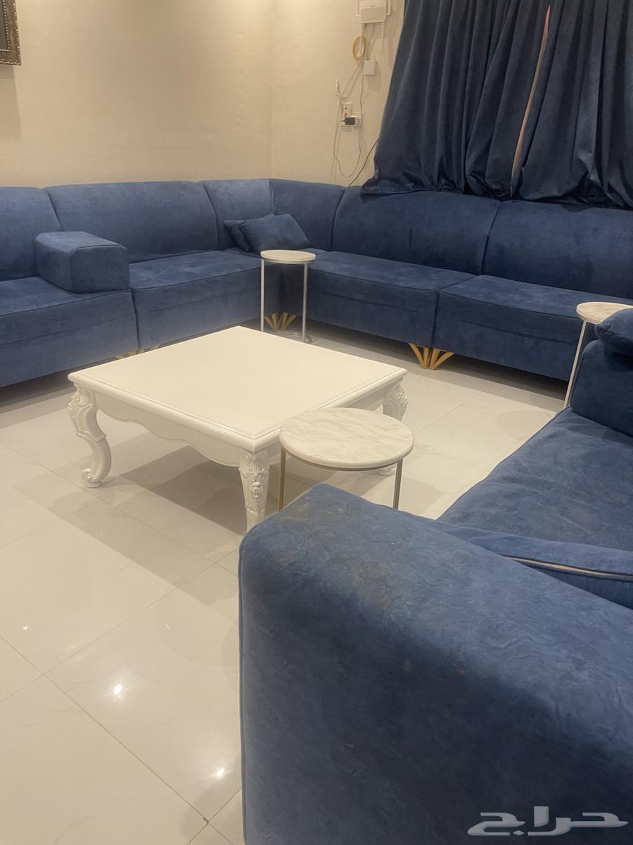 مجلس للبيع ب 500 والمكتبه ب 100 التواصل واتساب فقط للجادين64471485010179110