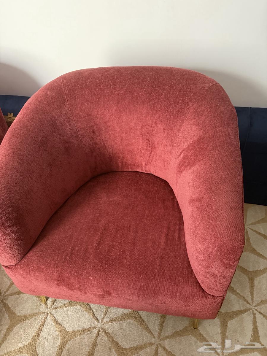 للبيع كرسيين مخمل64451163219970111