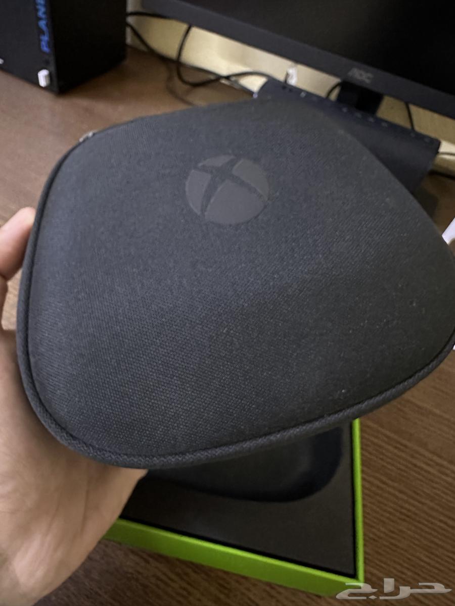 Xbox Elite 2 controller has left joystick drift64467411391875111