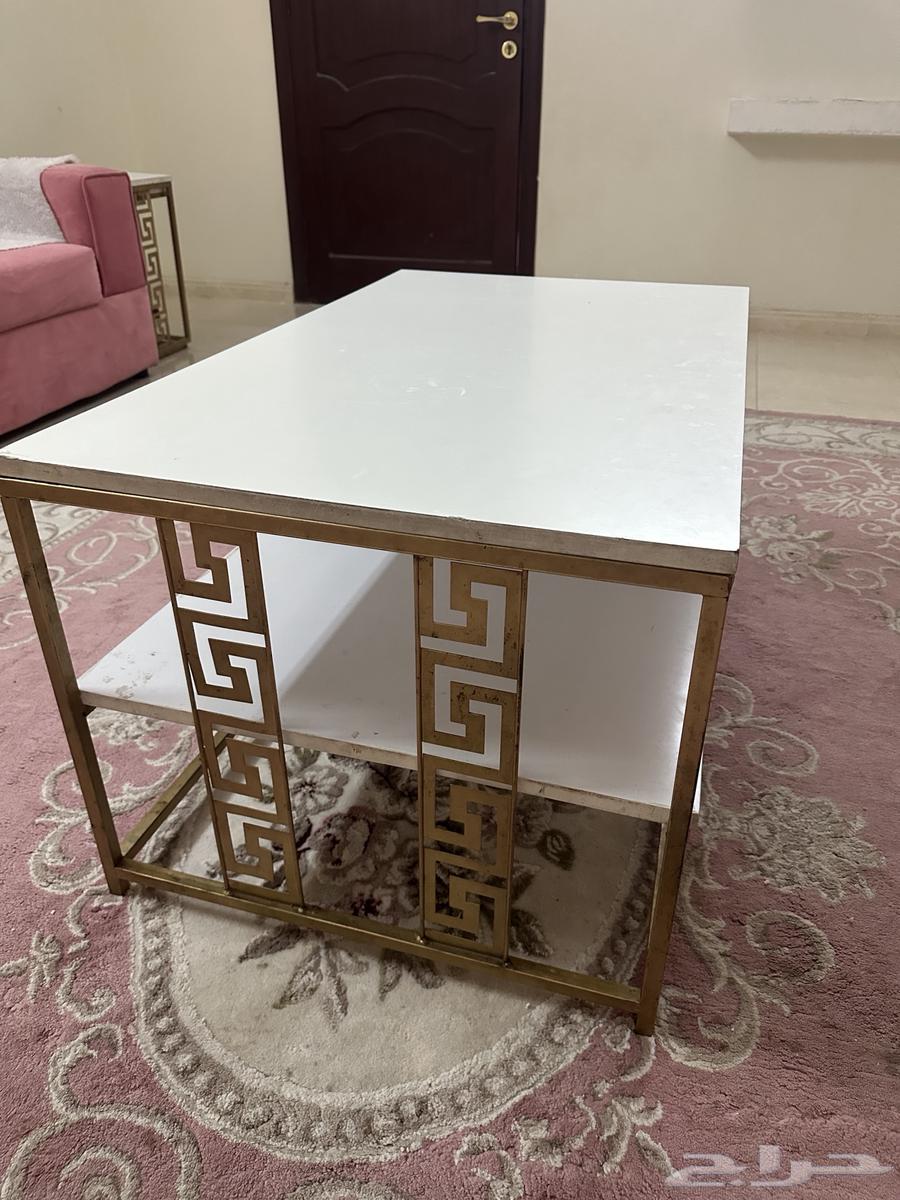 New and clean round tables for the hall64468664276994112