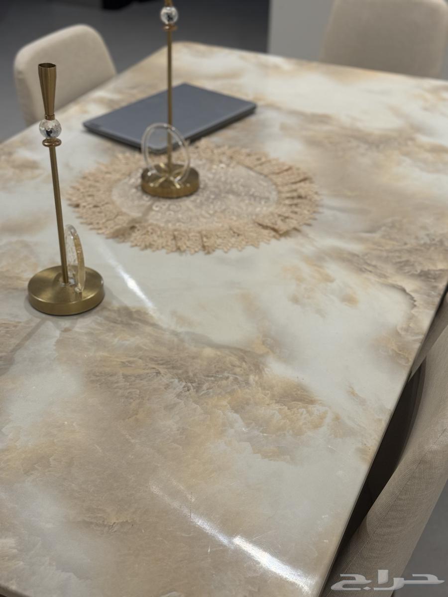 Dining table64471252252801112