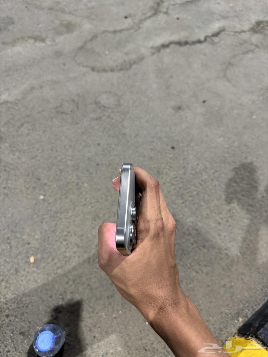 ايفون 15 برو ماكس البيع ب 300064468329548931112