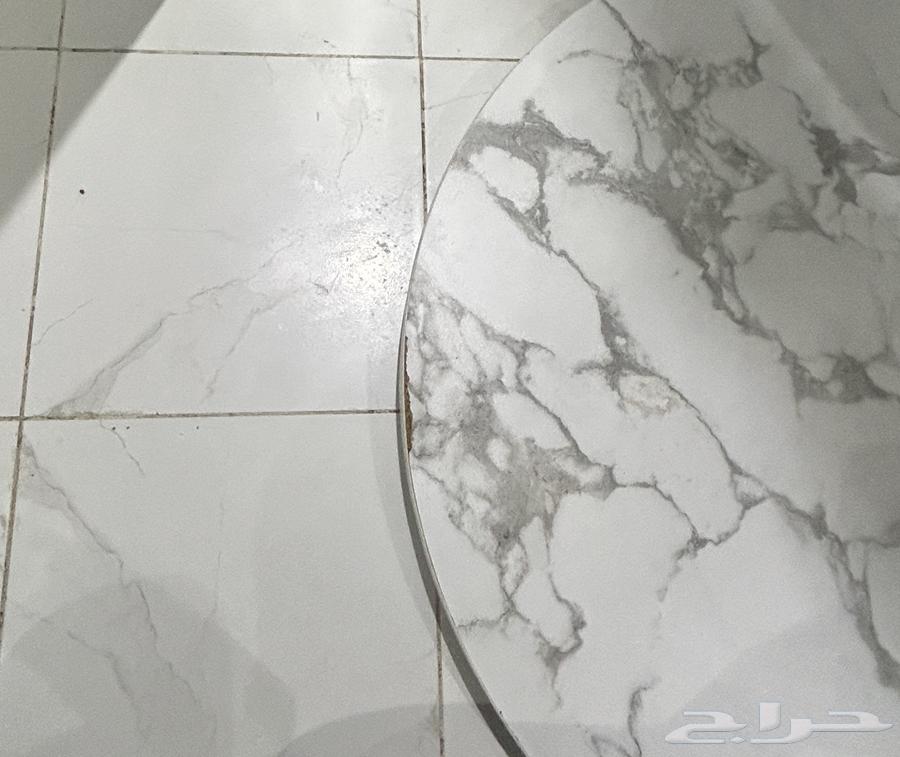 Floor table64468920436354114