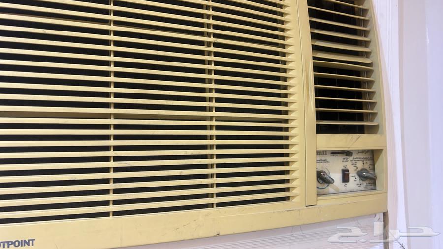 مكيف شباك مستخدم نظيف شغال64471471357571112