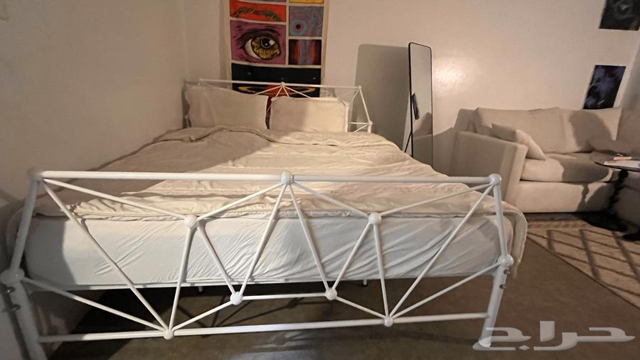 Double bed with its matching dresser, fully purchased for 1800, selling for 160064470869777921110