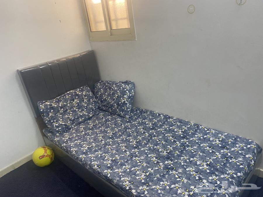 Two beds in new condition used for three months64468706272641110