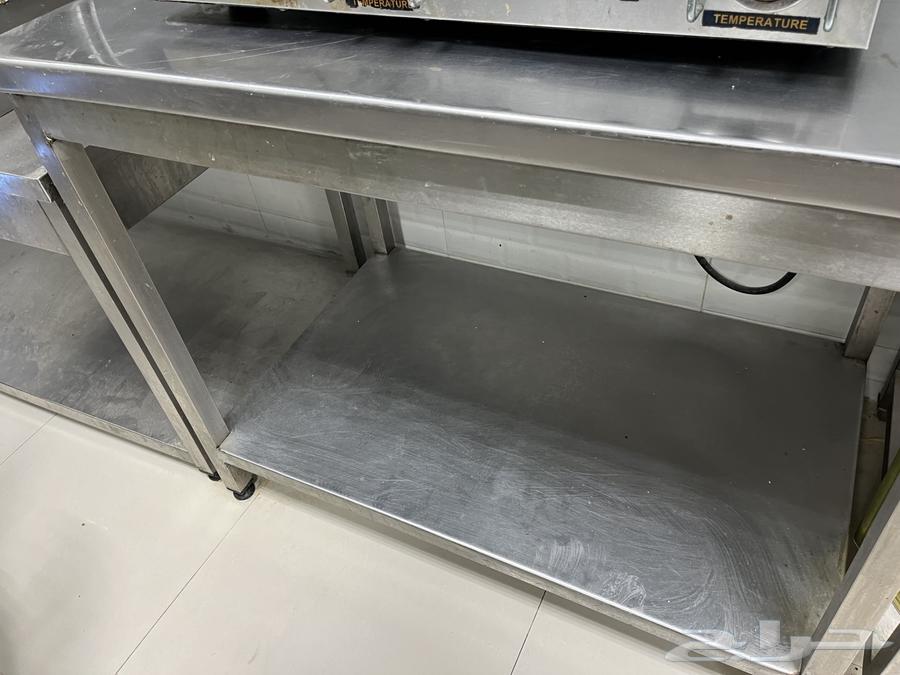 قلاية وطاولات وجهاز كاشير للبيع64467397482883112