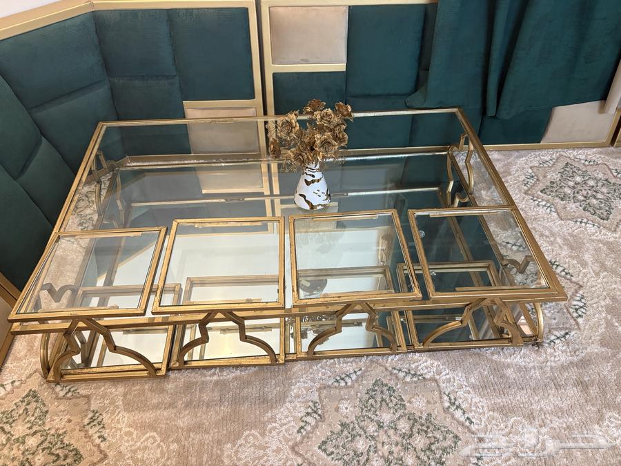 Floor table64470621293442110