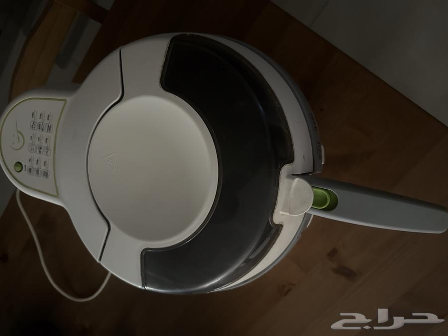 قلاية كهربائيه تدور شبه جديده نظيفة وكويسة64467844173826110