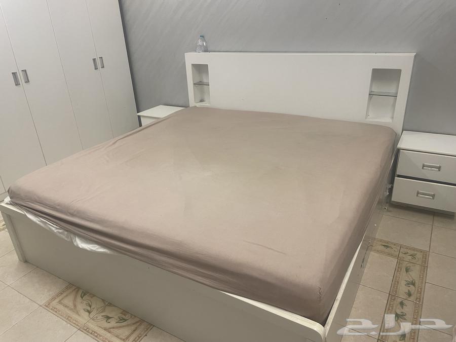 للبيع غرفه نوم مع دولاب64465311179265110