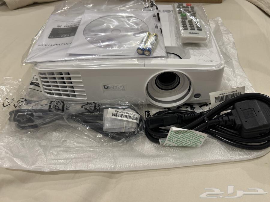 جهاز بروجيكتور جديد بقراطيسه64470388258817112