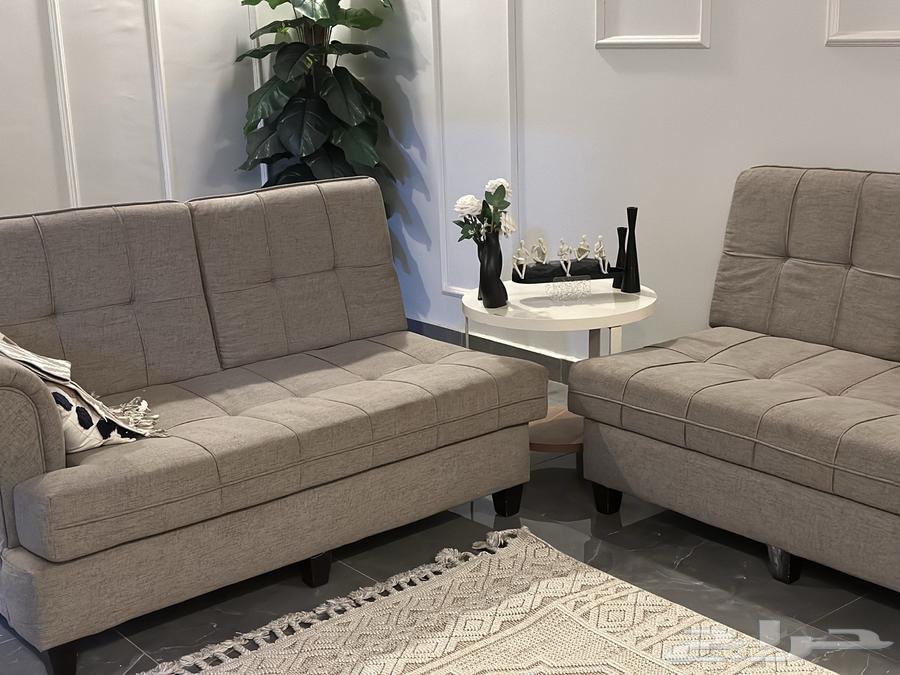 كنب صاله مكون 6 قطع نظيف جدا وشبه جديد فيه زر طايح واحد بس64468412226051112