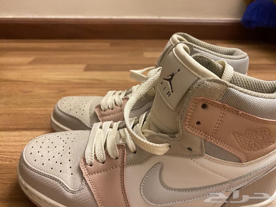 شوز جوردن نسائي للبيع64470772982529113