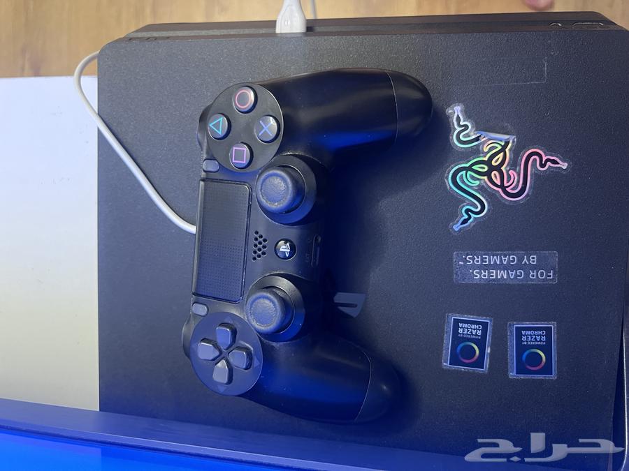 PlayStation 4 in clean used condition64471348497921110