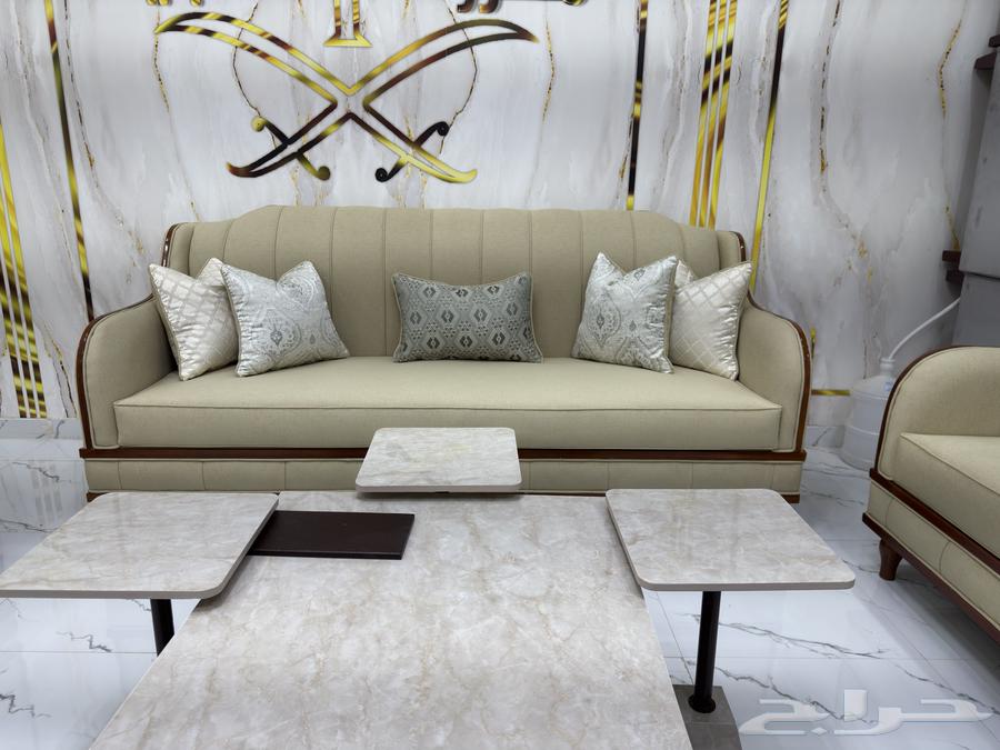 عرض اليوم الوطني كنب نيو كلاسك 11 نفر 3000  لفتره محدوده64464548883971112