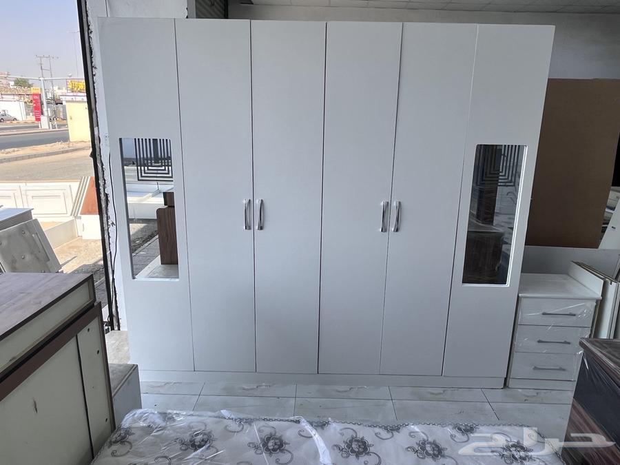 دولاب وغرفة النوم مستعمل نظيف للبيع64466067106435112