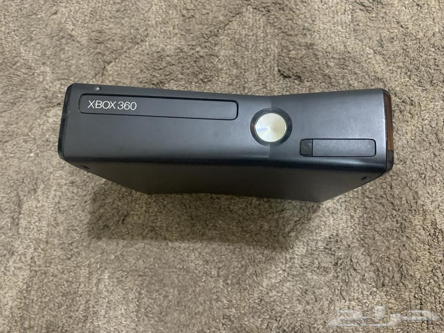 Xbox 360 without controller or wires64464887992194110