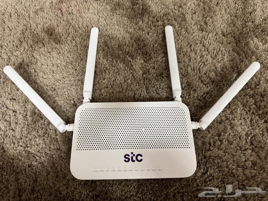 راوتر نضيف جدا ومعه اسلاكه وكتيب تعليمات لكن الكرتون سيى64469697748610110