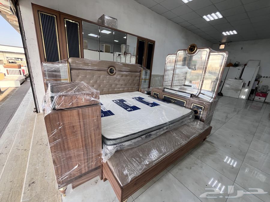 دولاب وغرفة النوم مستعمل نظيف للبيع64466067106435110