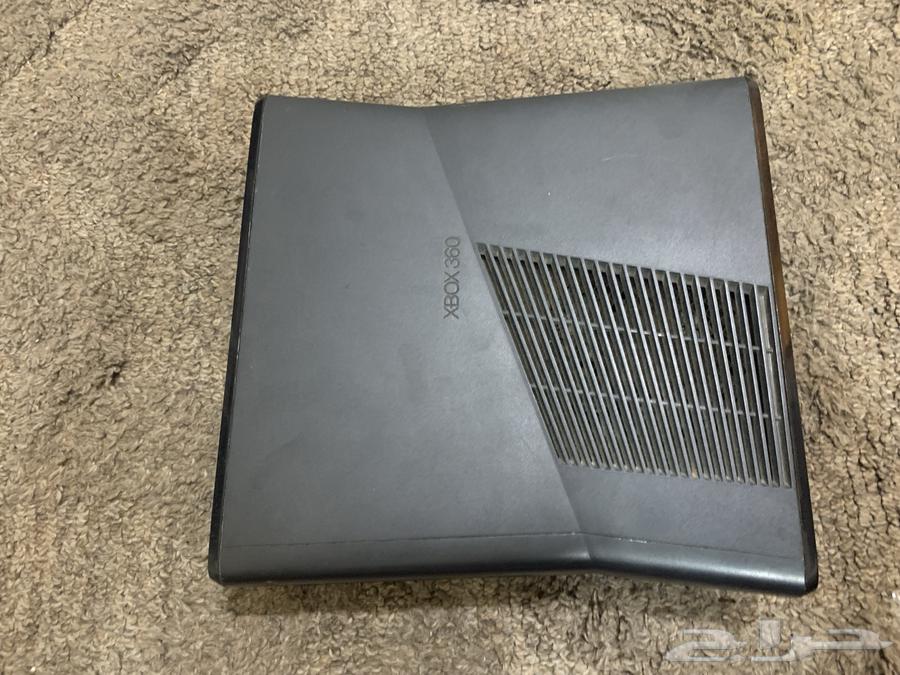 Xbox 360 without controller or wires64464887992194111