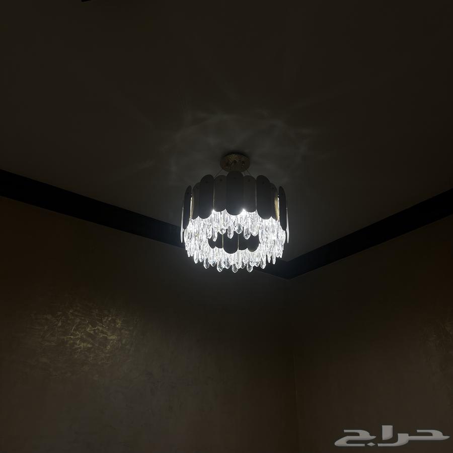 Chandelier + 3 ceiling lights + 2 wall lights (for sale)64468678166659112