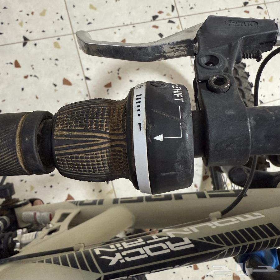 دراجه هوائية مقاس 26 ضد الصدمات شبه جديده64465926448897112