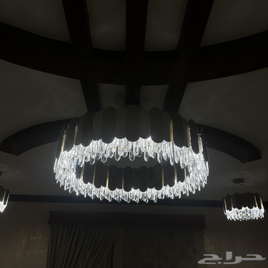 Chandelier + 3 ceiling lights + 2 wall lights (for sale)64468678166659110