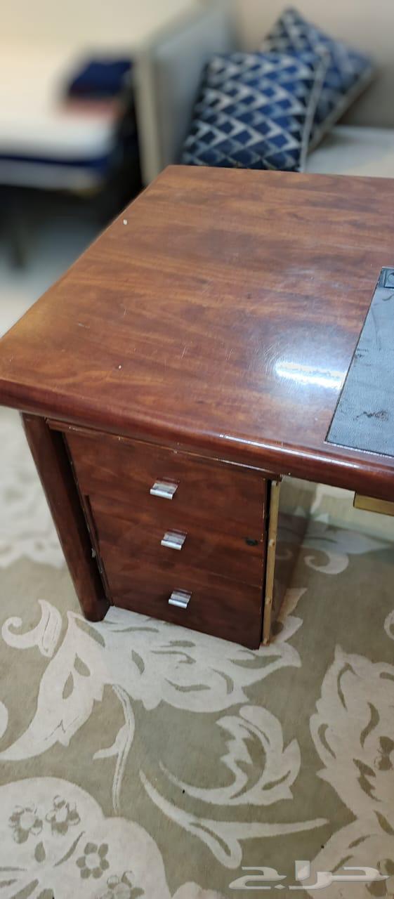 Wooden table with small extension (attachment)64467899464450111