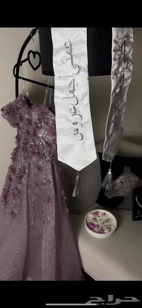 فستان للبيع سعر الشراء 2500 سعر البيع 1000 وقابل للتفاوض64465029908865114