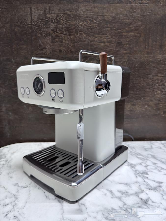 Coffee Machine and Grinder64423877702913110