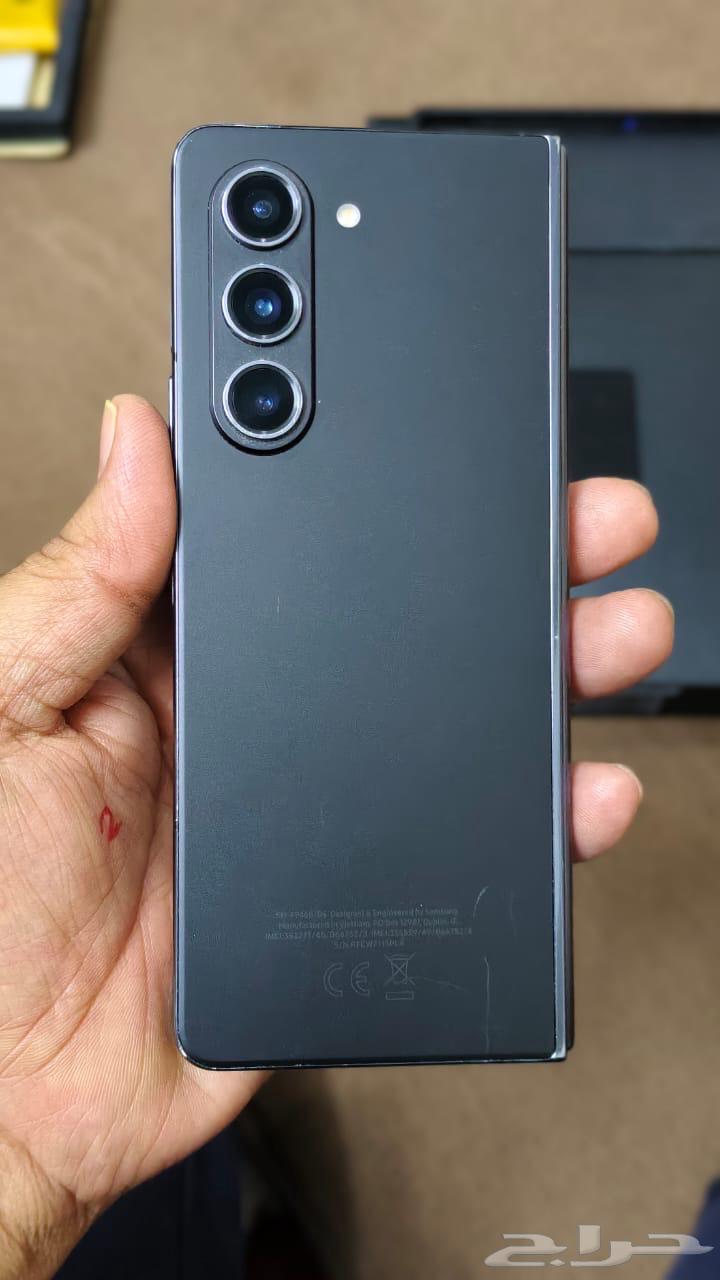 سامسونج زد فولد 5 بسعة 512 جيجابايت بحالة جيدة64464775439107111