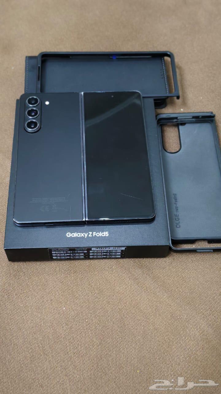 سامسونج زد فولد 5 بسعة 512 جيجابايت بحالة جيدة64464775439107110