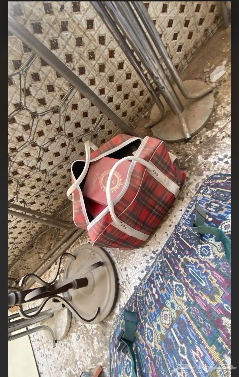 An archaeological bag stored for 23 years64467045460097110