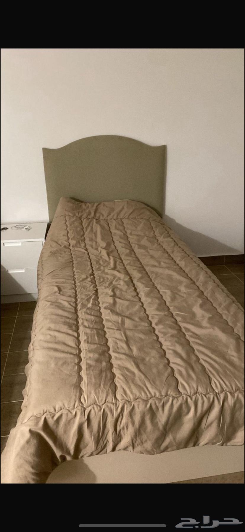 سرير وتسريحة وكومدينه64468608679041113