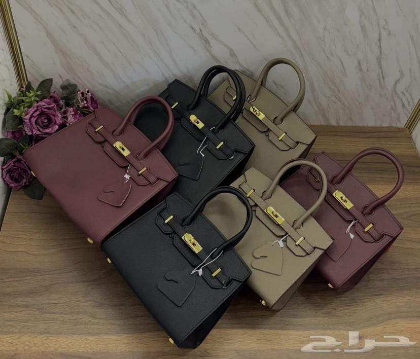 شنطة الصغيره 186 والكبيره 196مع الملحقات والشحن مجاني64467327105027111