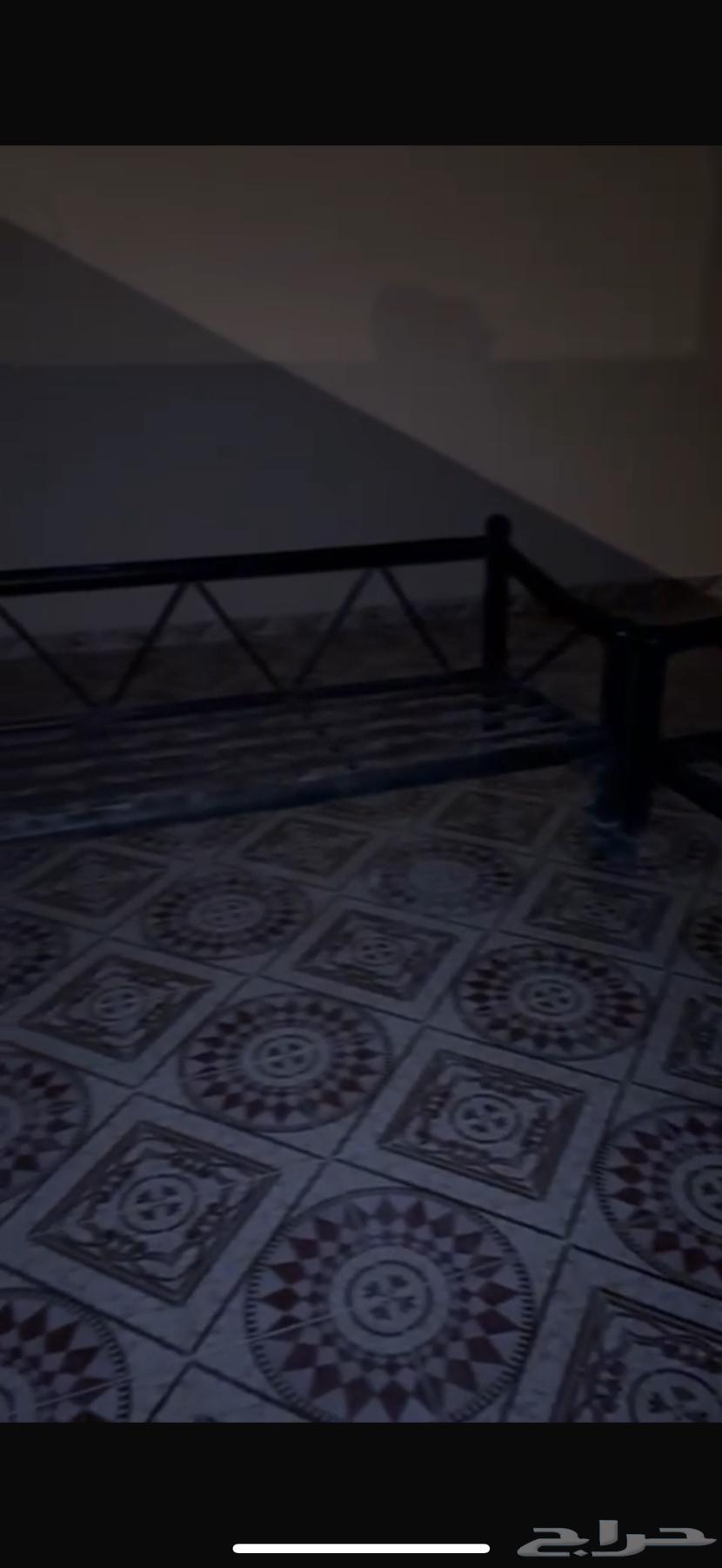 اثاث جلستين حديد و قاعدتين سرير64468754128898113