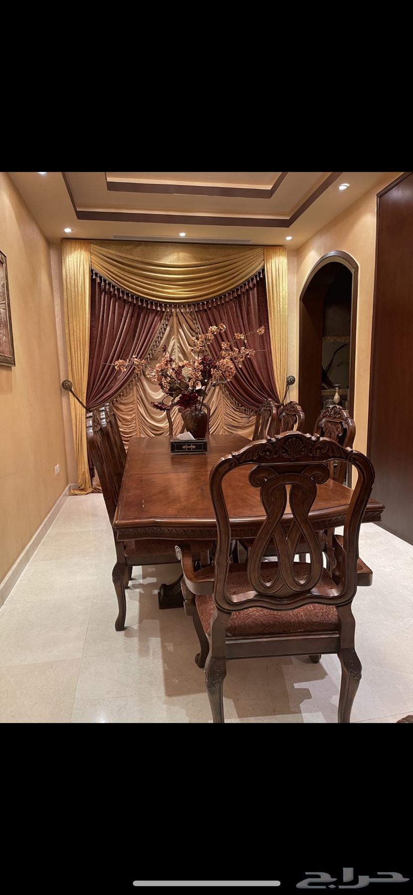 Dining table64470938606722111