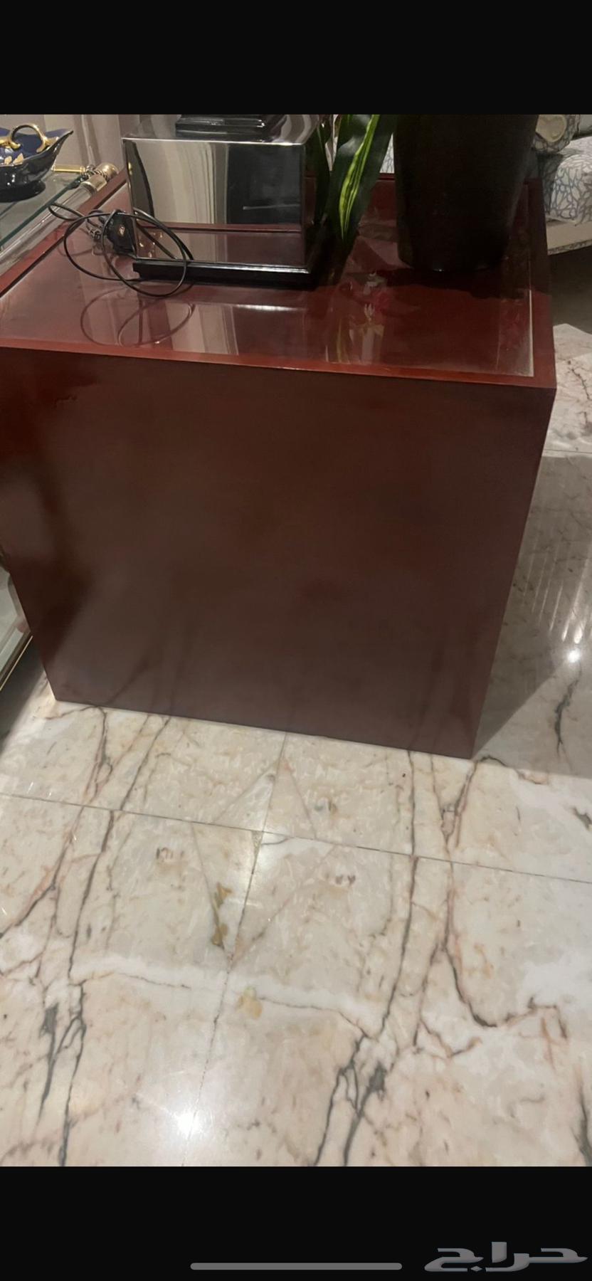 طاولات جديده ثقيله مجاني لمن يحتاجها64466614528770110