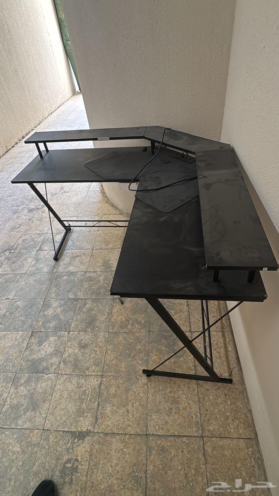 طاولة بي سي للبيع64468398414467110